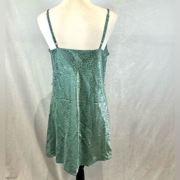 Sage green satin printed cowl neck slip dress size medium - Picture 3 of 4
